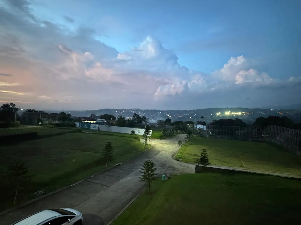 Progres Pasang Kusen Aluminium Rumah